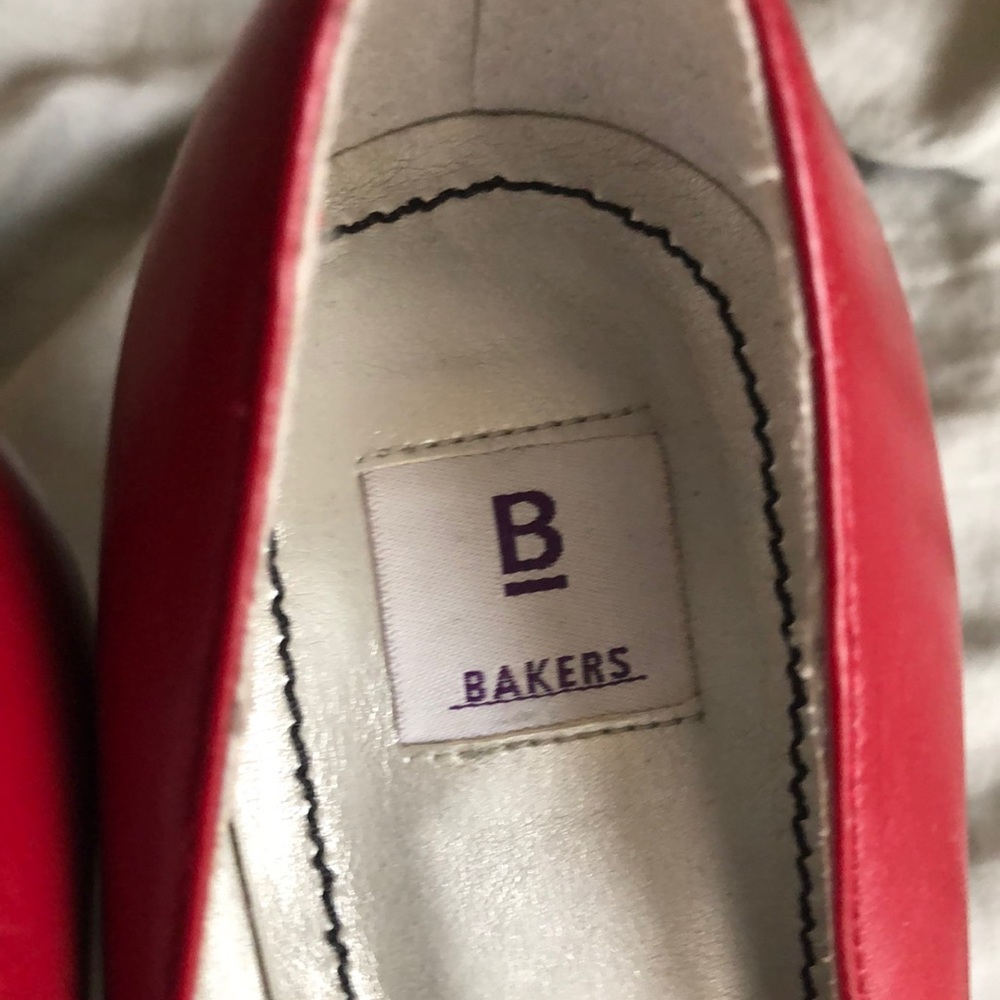Red High Heels - Picture 4 of 4